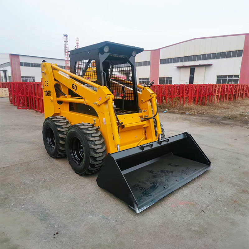 Minicargadora de 850 kg en venta con componentes italianos.