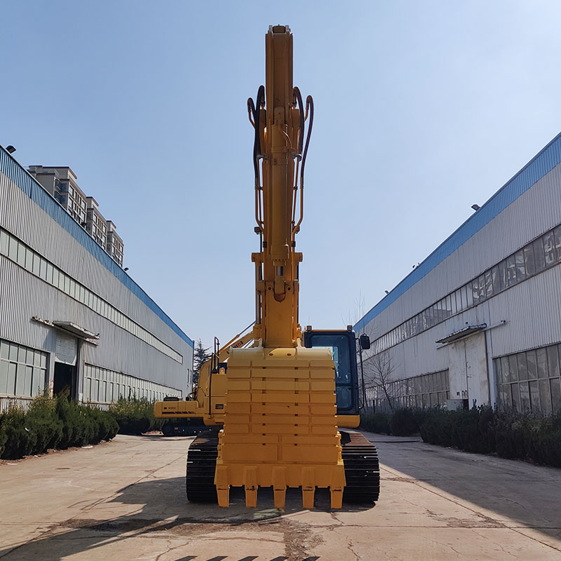 Excavadora de orugas de 36 toneladas con sistema hidráulico avanzado.