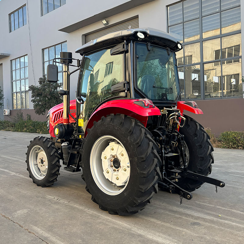 Tractor agrícola de 80 CV con depósito de combustible grande