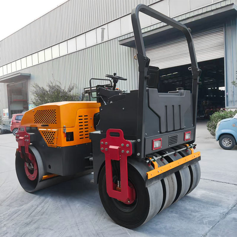 Rodillo compactador combinado de 4 toneladas en venta